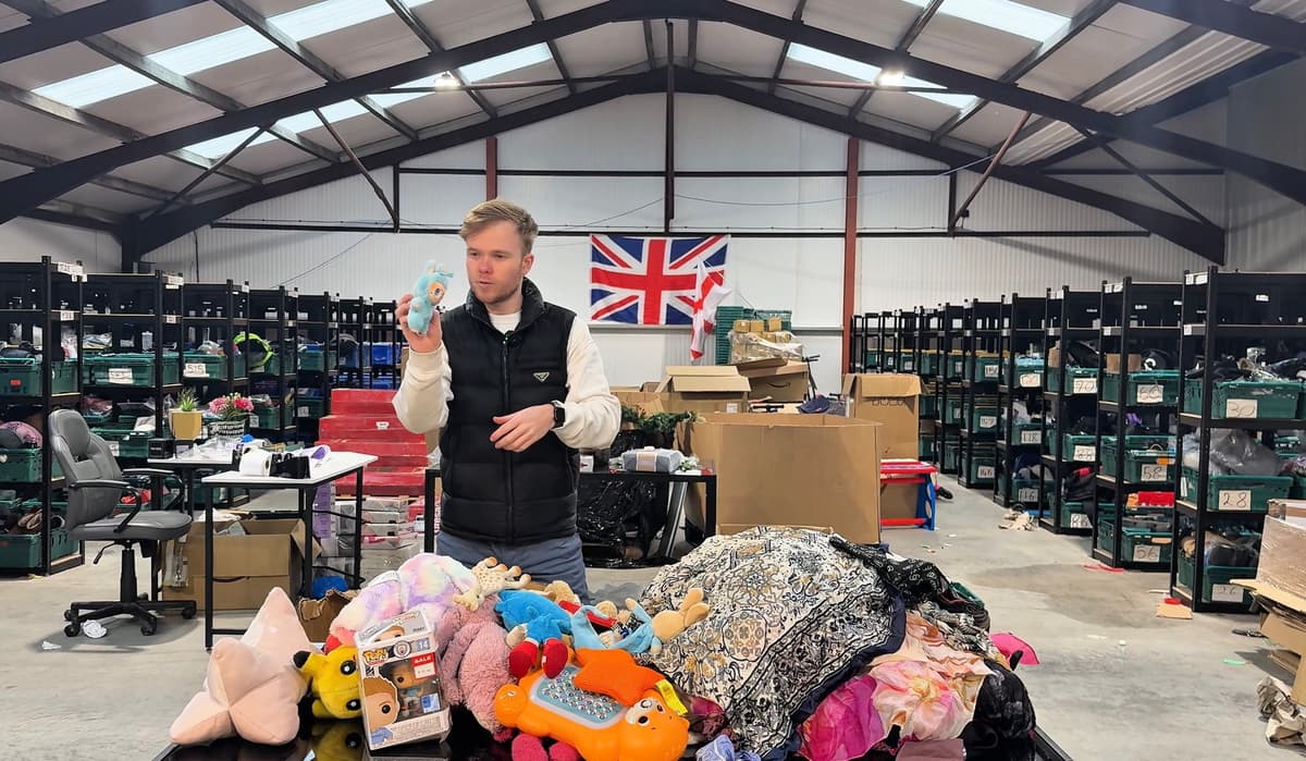 Scott Fensome sorting products for community